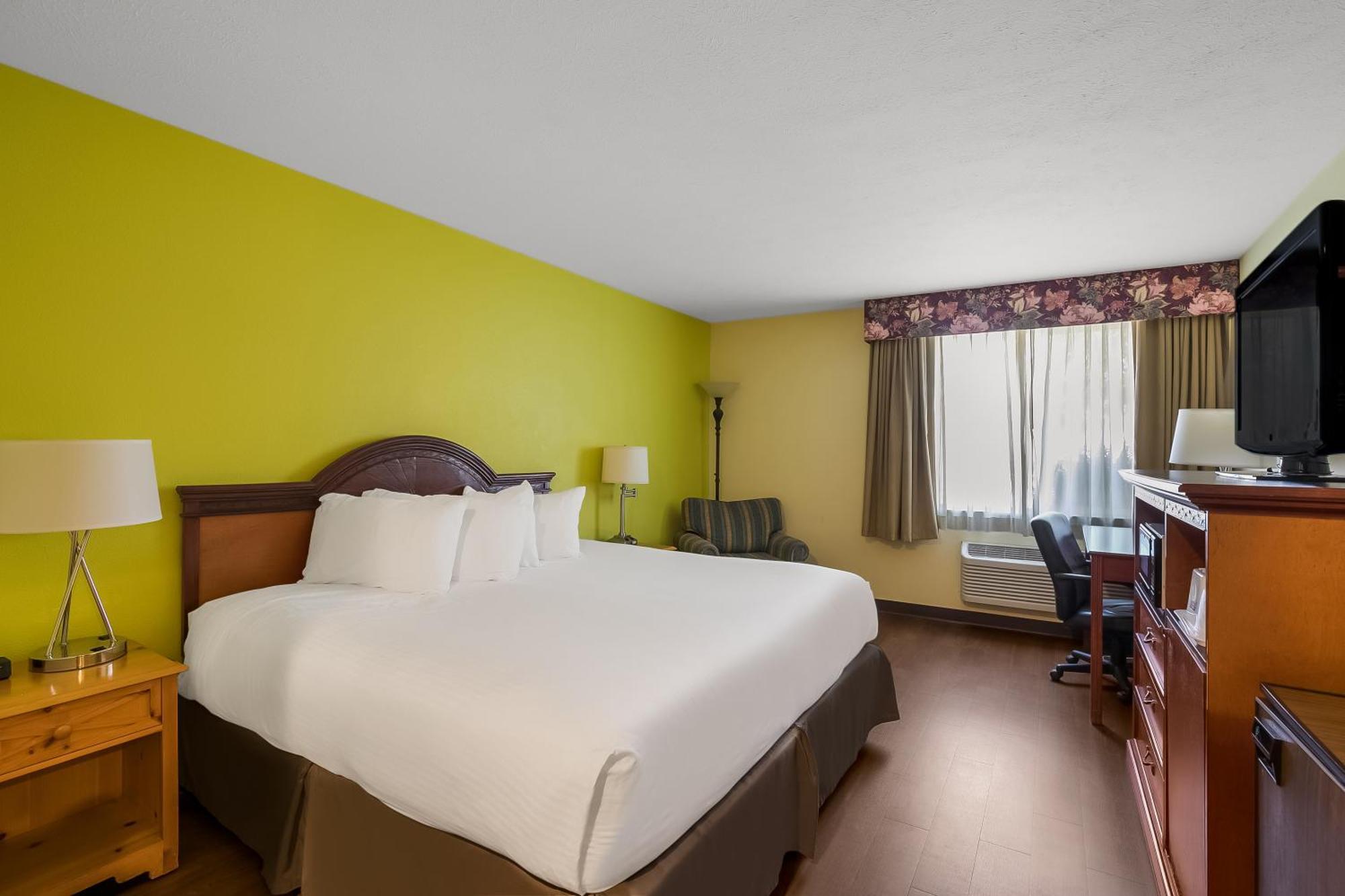 Americas Value Sandman Motel